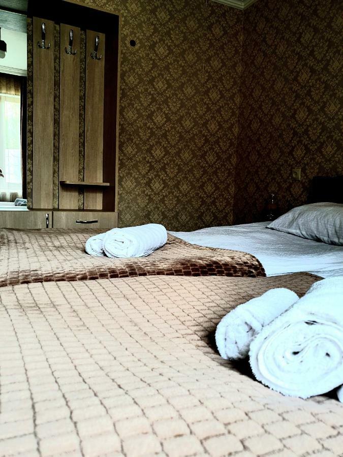 Nikolo Inn Stepantsminda Quarto foto